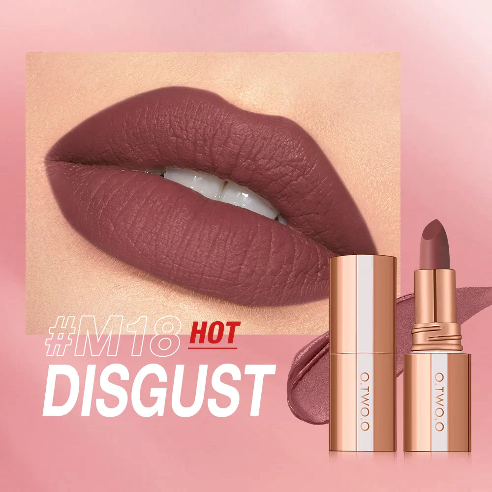 O.TWO.O MISTY KISS LOCK COLOUR MATTE LIPSTICK