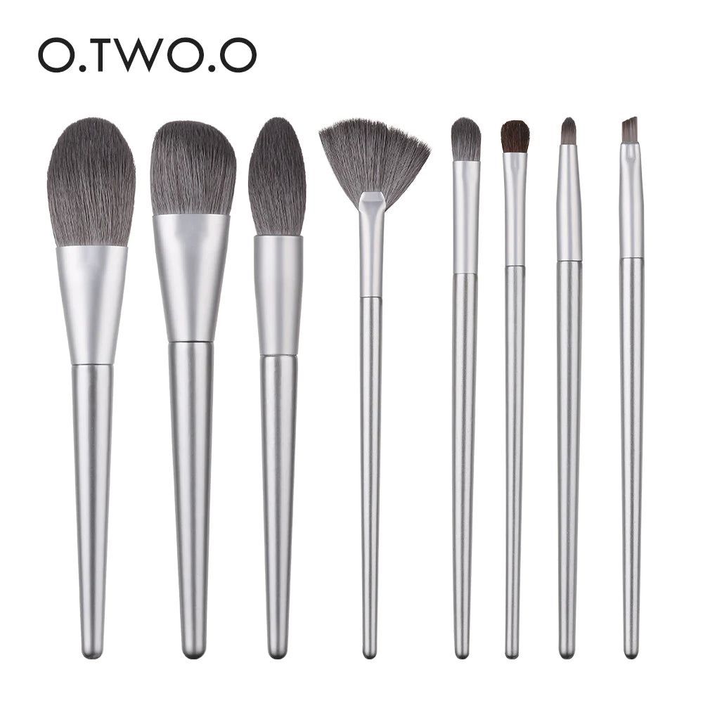 O.TWO.O 8pcs Makeup Brush Set