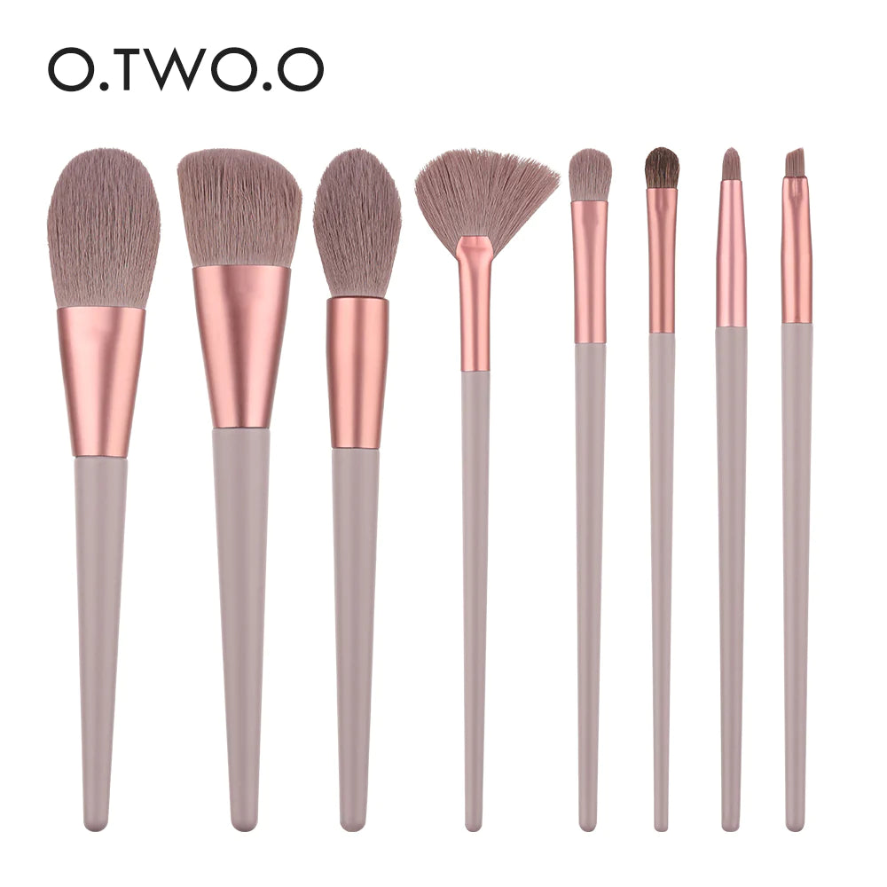 O.TWO.O 8pcs Makeup Brush Set