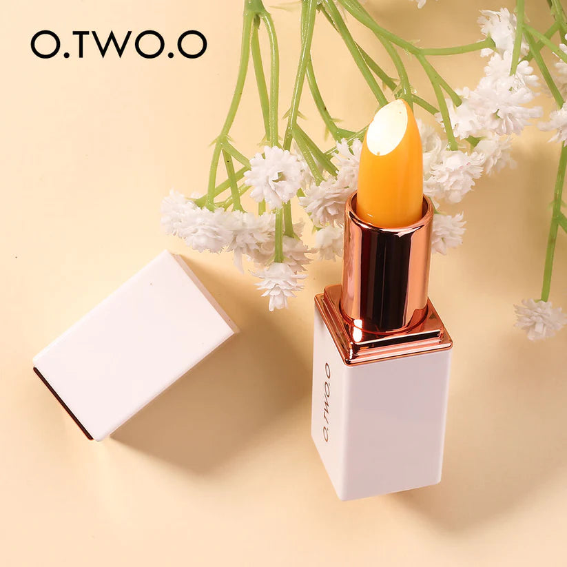 O.TWO.O Natural Lip Balm