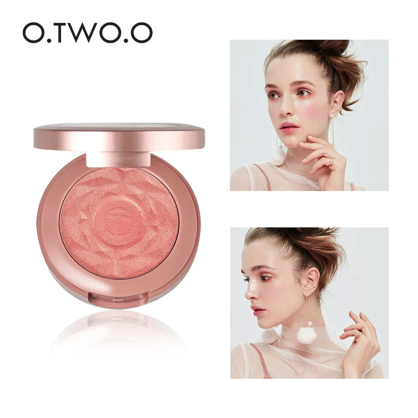 O.TWO.O Pan Blush On