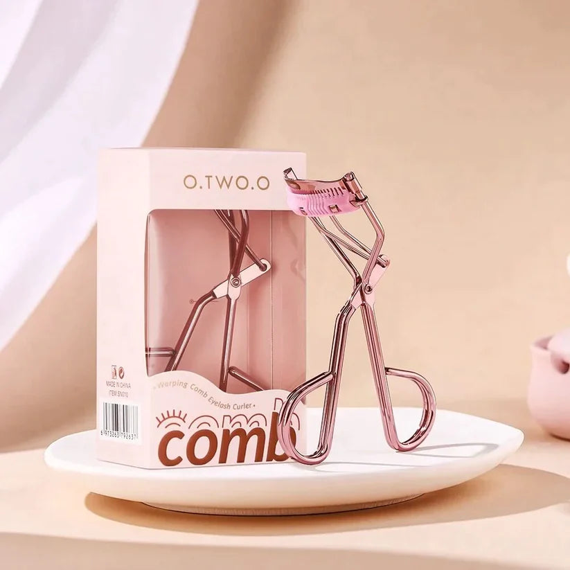 O.TWO.O Comb Eyelash Curler