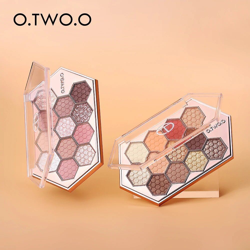 O.TWO.O 12 Colors Honeycomb Diamond Eye Shadow Palette