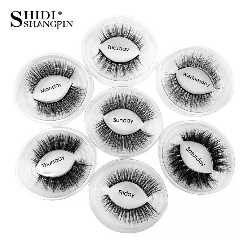 O.TWO.O Sunday Monday Eyelashes Pack