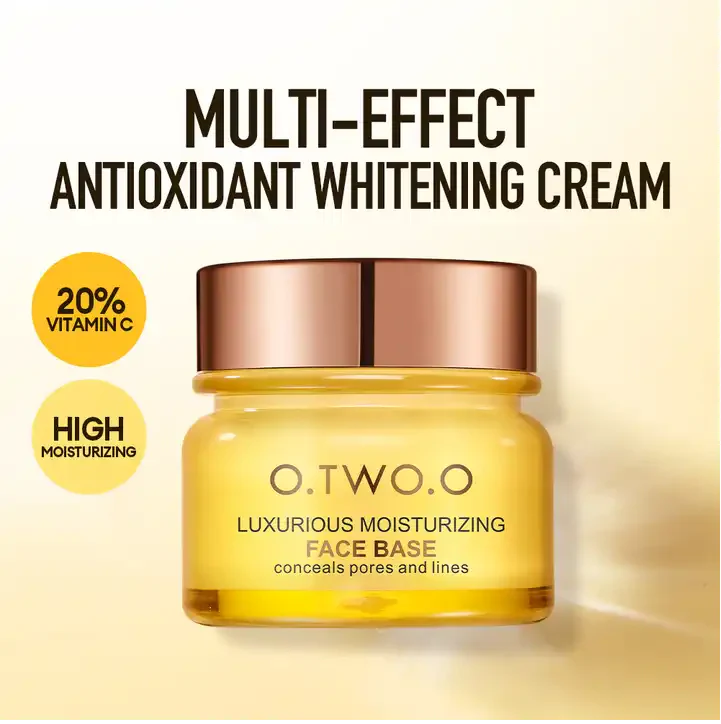 O.TWO.O Luxurious Moisturizing Face Base