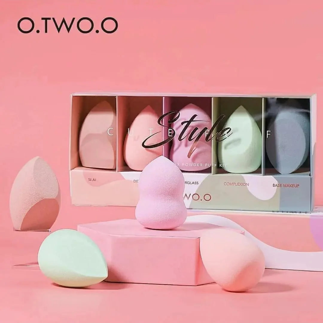 O.TWO.O Soft & Smooth Microfiber Beauty Blender