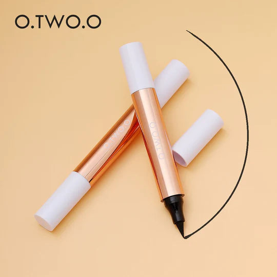 O.TWO.O Cat-Eye Stamp Eyeliner